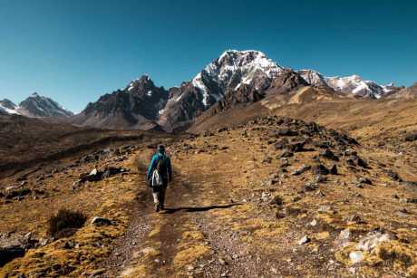 Trekking by Huillca Expedition