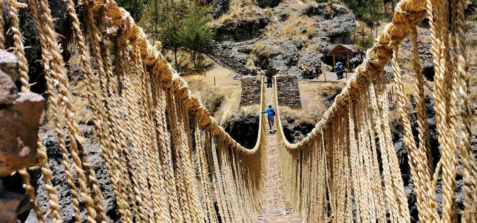 El último puente inca Queshuachaca