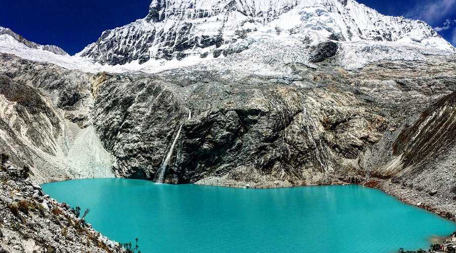 Laguna 69 en Huaraz: Una Joya Turquesa en la Cordillera Blanca