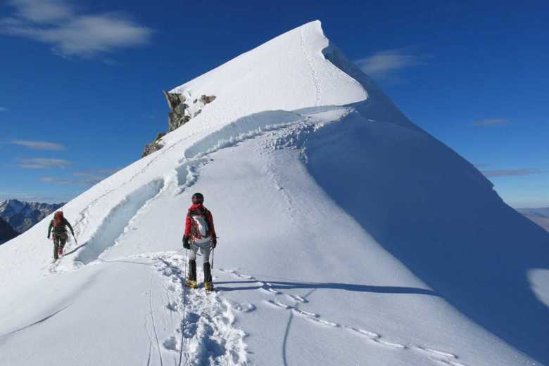 5 best destinations for mountain trekking in Peru