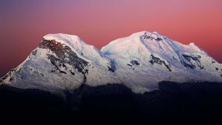 Nevado Huascarán es el pico más alto de Perú