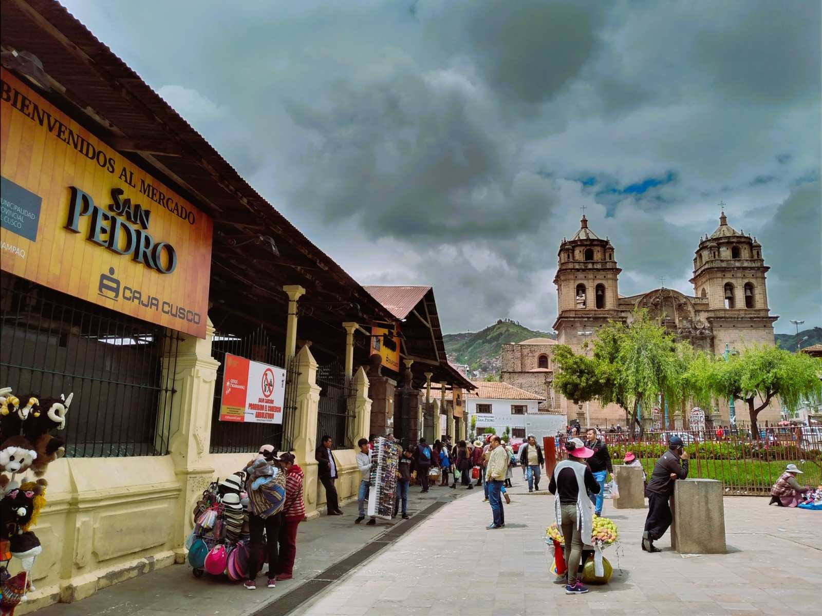 Mercado de San Pedro Cusco