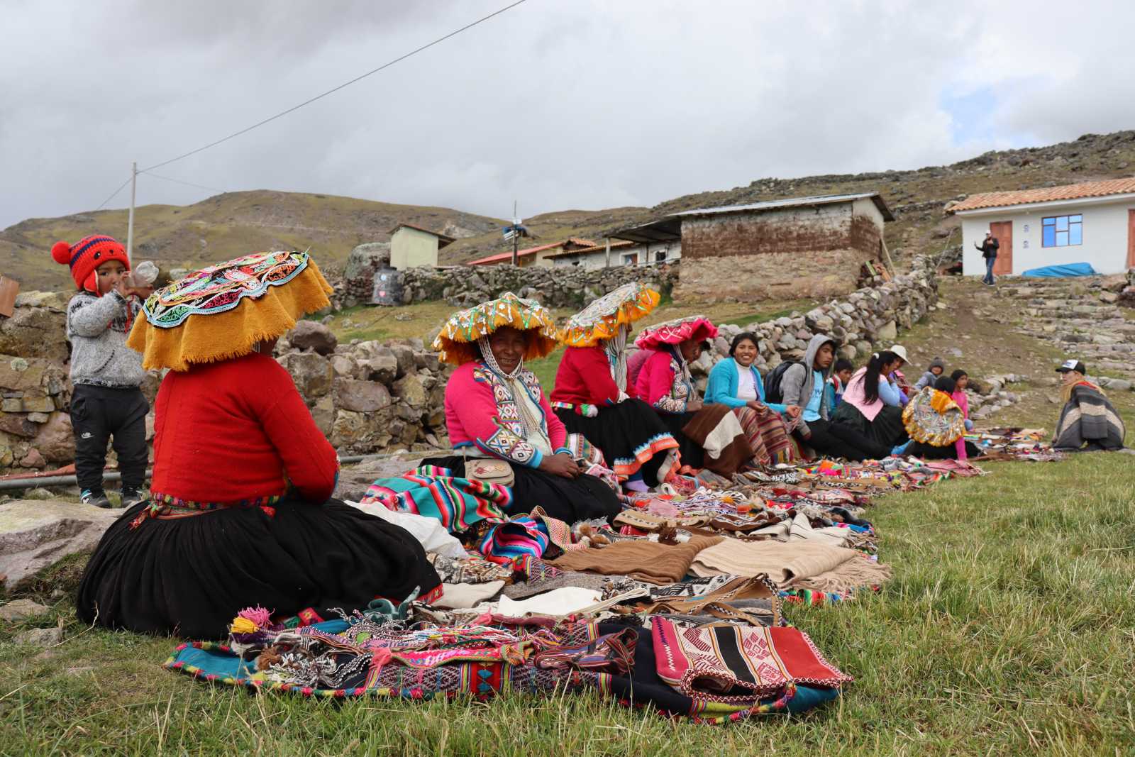 Taller de artesanía de alpaca en Pacchanta Ausangate