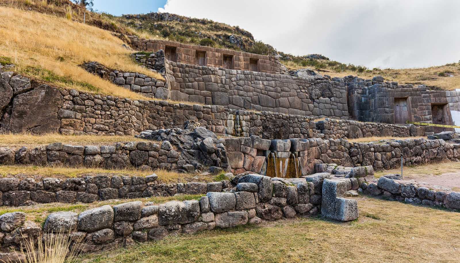 Tambomachay el fascinante templo del agua de los incas