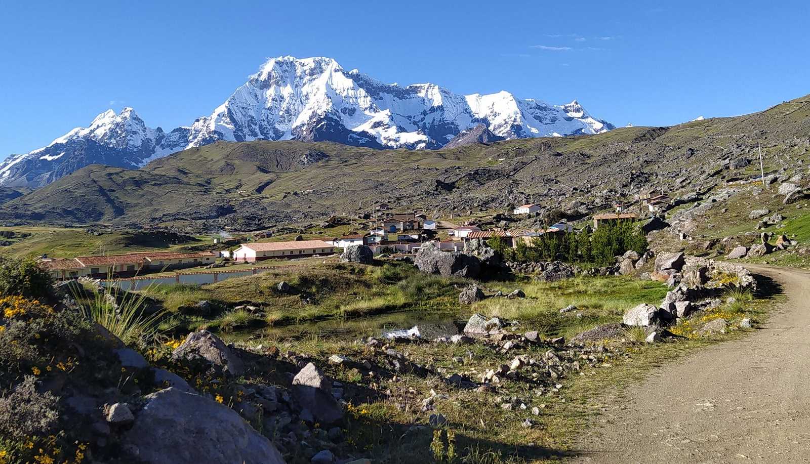 Experience the beauty and tradition of the Pacchanta community in the Andes mountain range