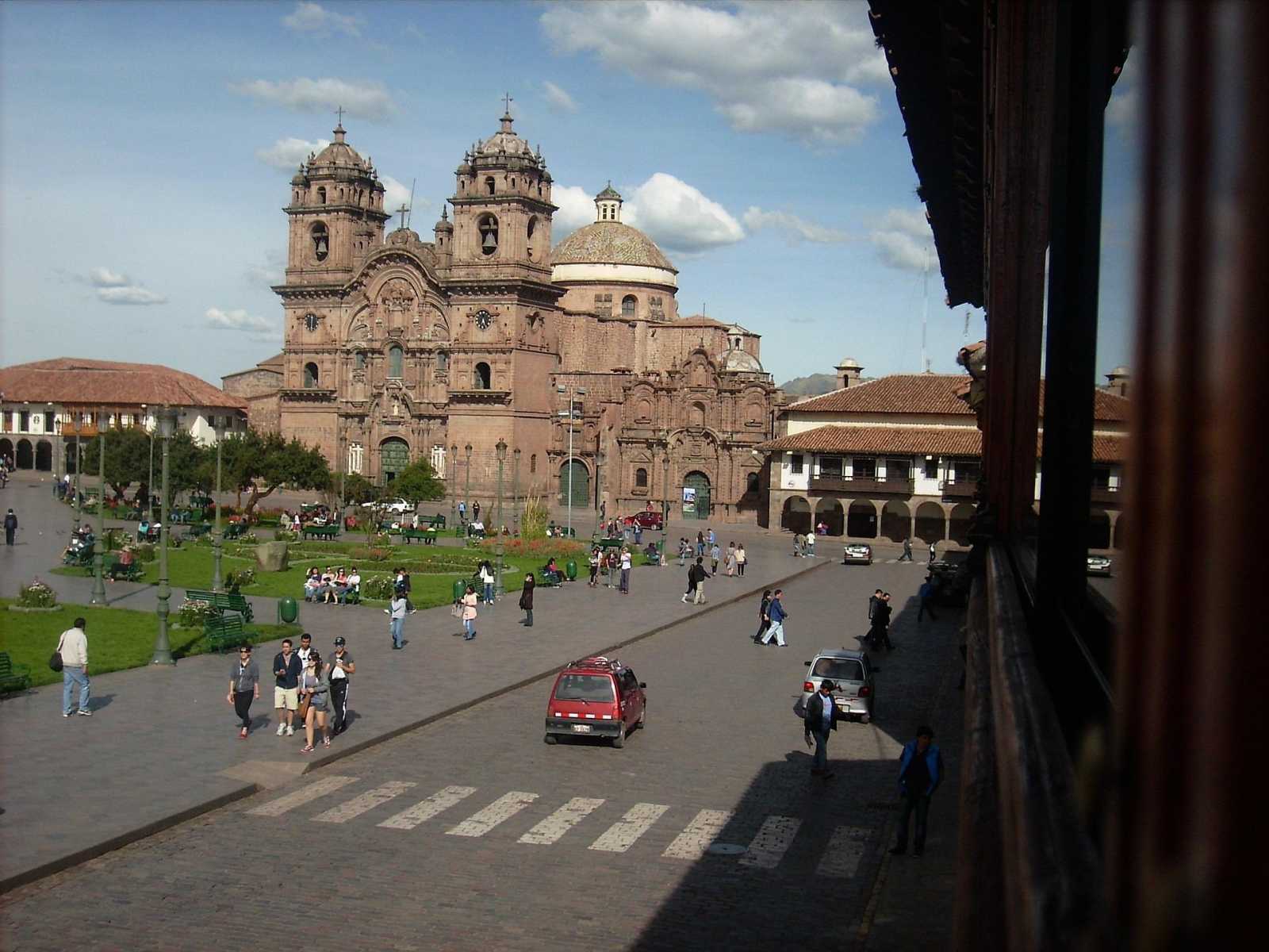 Fachada de la Iglesia de la Compañía de Jesús en Cusco
