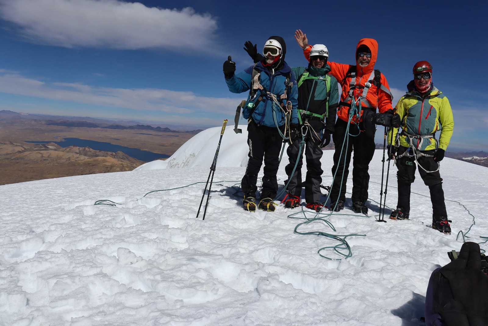 Yayamari Climbing 6049 m in 6 Days - Huillca Expedition